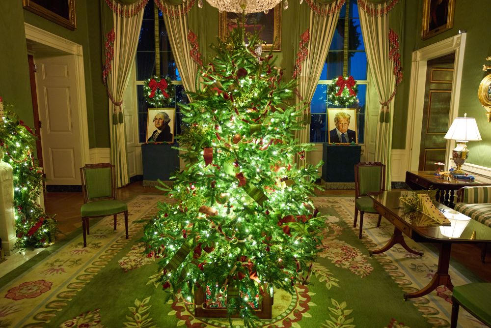 Коледната украса на Мелания Тръмп