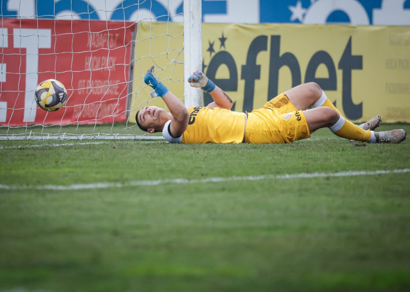 Монтана и Локомотив София1