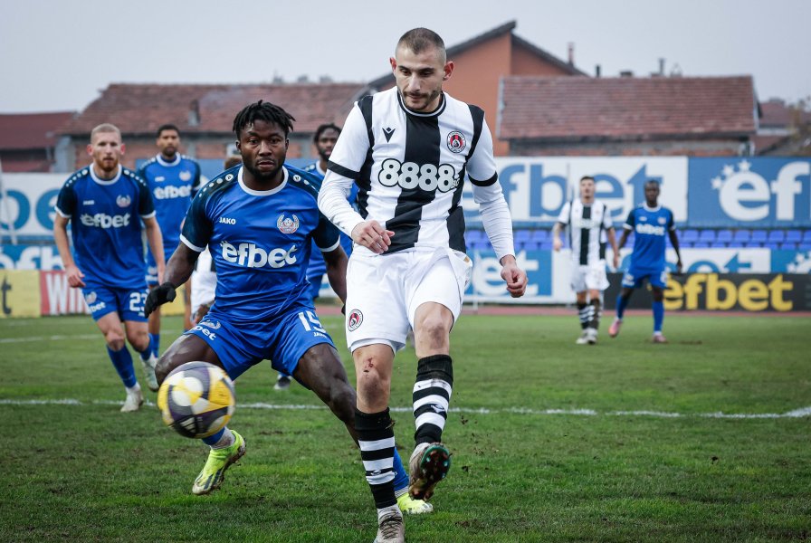 Монтана и Локомотив София1