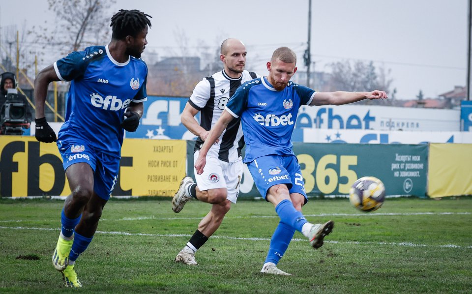 Монтана и Локомотив София1