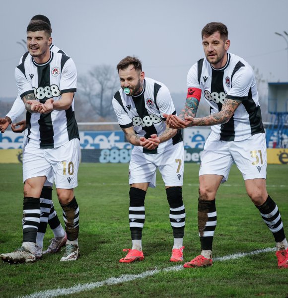 Монтана и Локомотив София1