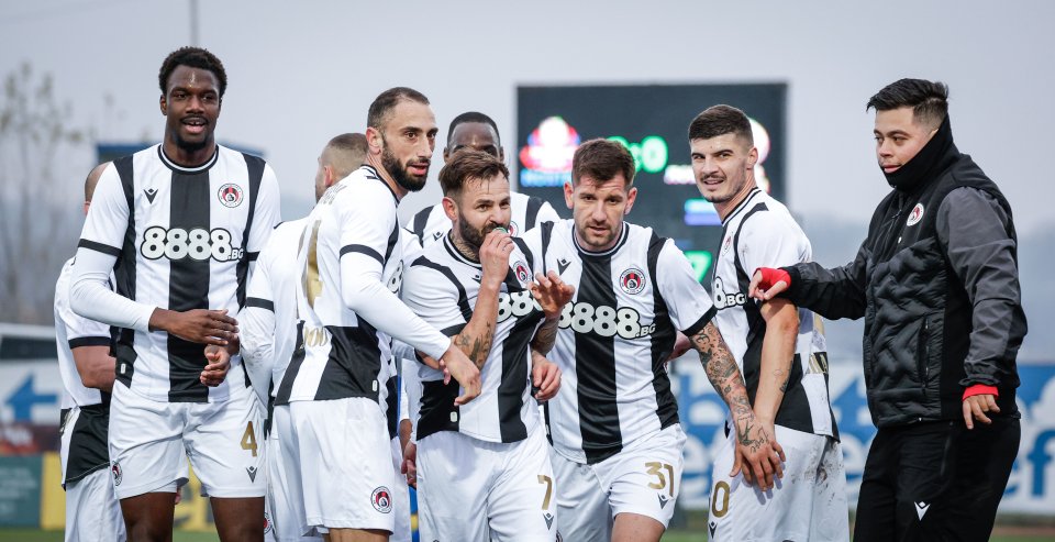 Монтана и Локомотив София1