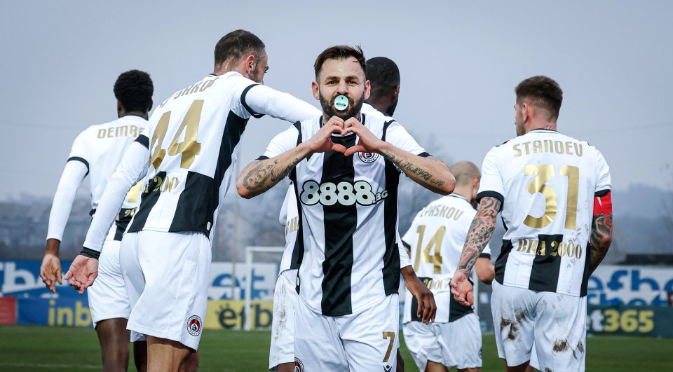 Монтана и Локомотив София1