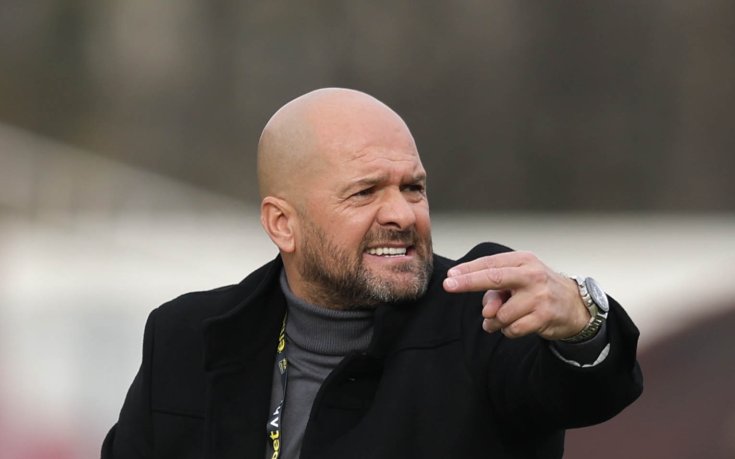 Бивш треньор на ЦСКА ще спасява сръбски тим