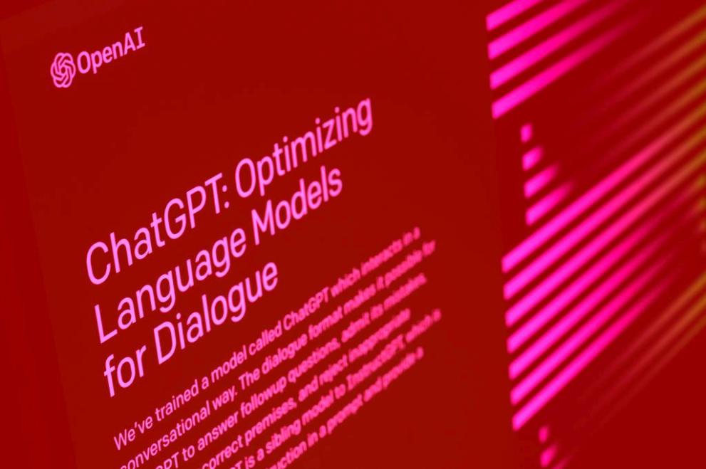 Изпълнителният директор на OpenAI Сам Олтман е обявил код червено“