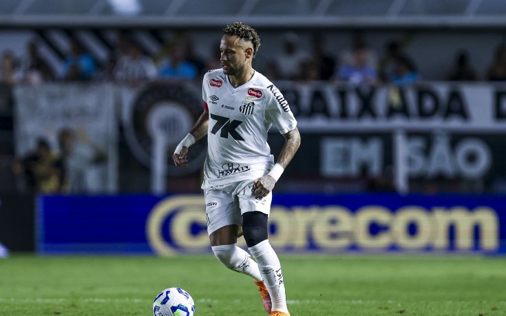 Неймар избухна с хеттрик и поведе Сантос към спасението