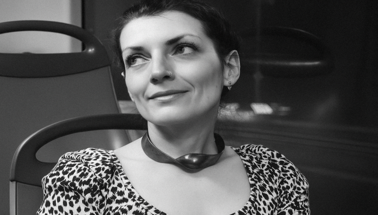 самодива - Самодивска песен се носи от нов роман с фолклорни мотиви!