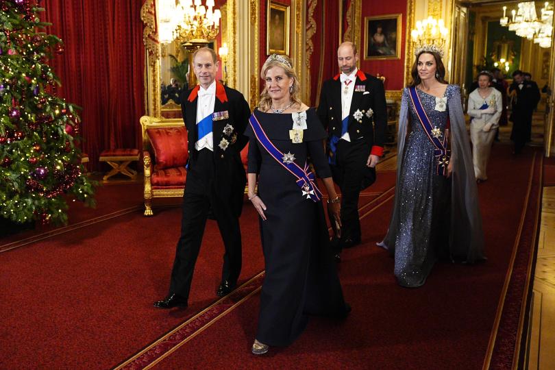 Кейт Мидълтън дебютира в Уиндзор с най-голямата и блясква корона досега - снимка 3