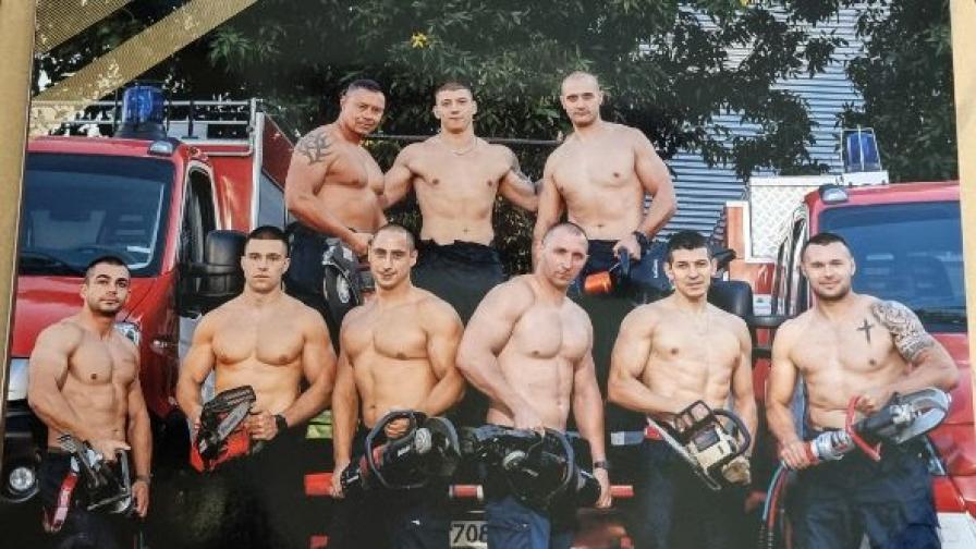 <p>Героите на Варна: Горещи пожарникари блестят в благотворителен календар</p>