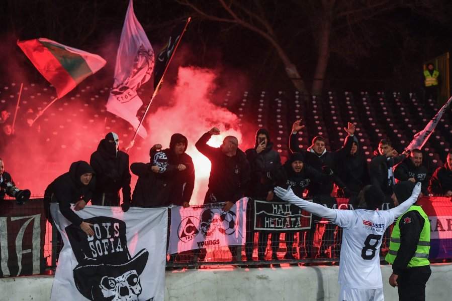 Славия Левски1