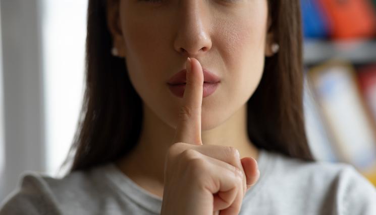 тайна - Звездите припечелват от тайни професии!