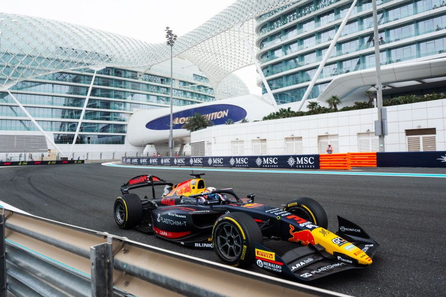 Никола Цолов по време на свободната тренировка преди Гран при1