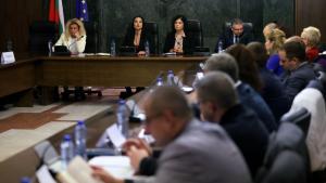 кръгла маса райски газ