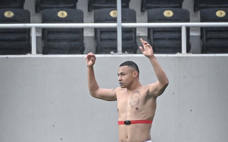 Битката в Пловдив между Локомотив и Арда в снимки