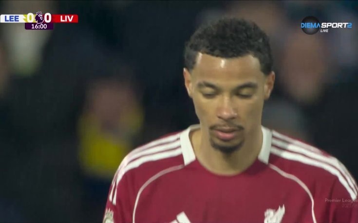 Къртис Джоунс разтресе напречната греда срещу Лийдс