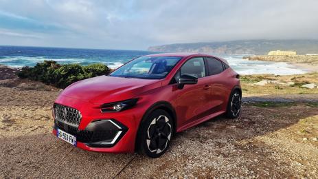 Тестваме кардинално промененото Clio, “златната кокошка“ на Renault