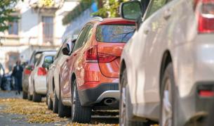 Зони и такси за паркиране: Как се справят със ситуацията в съседните държави