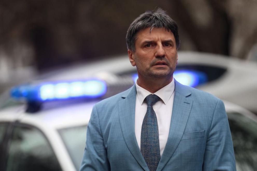 Полицията е задържала двама мъже, откраднали вещи от жилище в