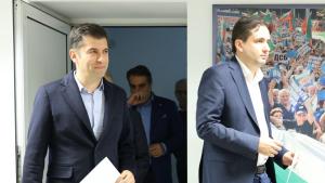 Кирил Петков Божидар Божанов