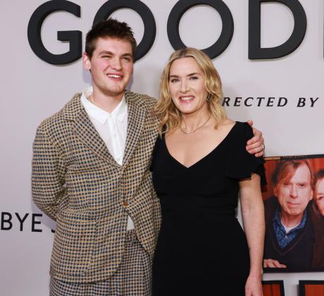 Кейт Уинслет една от най обичаните британски актриси направи рядка