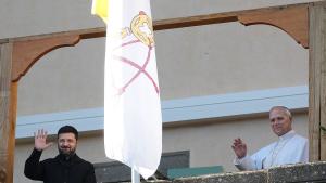 Папата и Зеленски