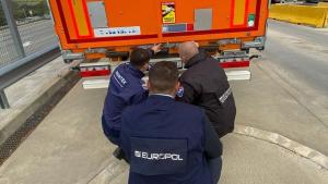 митници фалшиви стоки