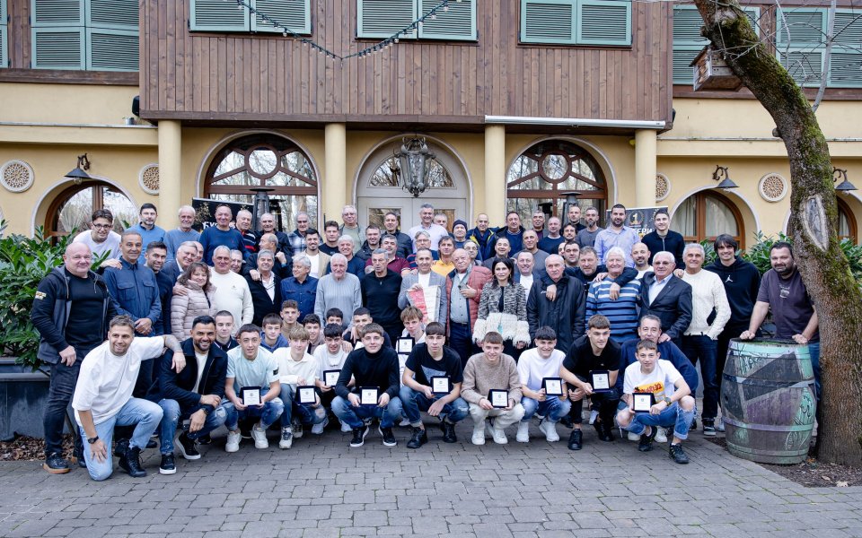 Годишнина събра легенди и таланти на Левски