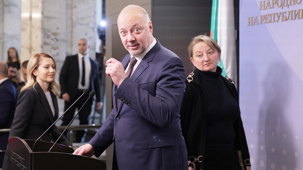 Емоциите в парламента след оставката