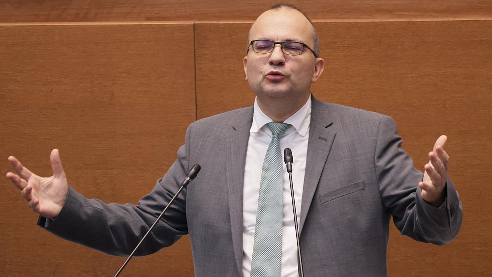 Емоциите в парламента след оставката