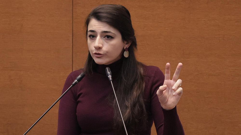 Емоциите в парламента след оставката