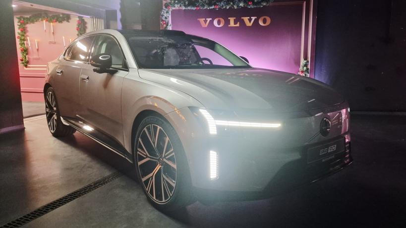 Volvo ES90