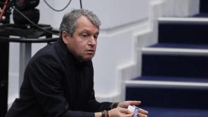 Абсурдно е да сме сърдити на мемета защото това е