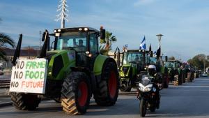 Гръцките фермери затвориха два гранични пункта с България