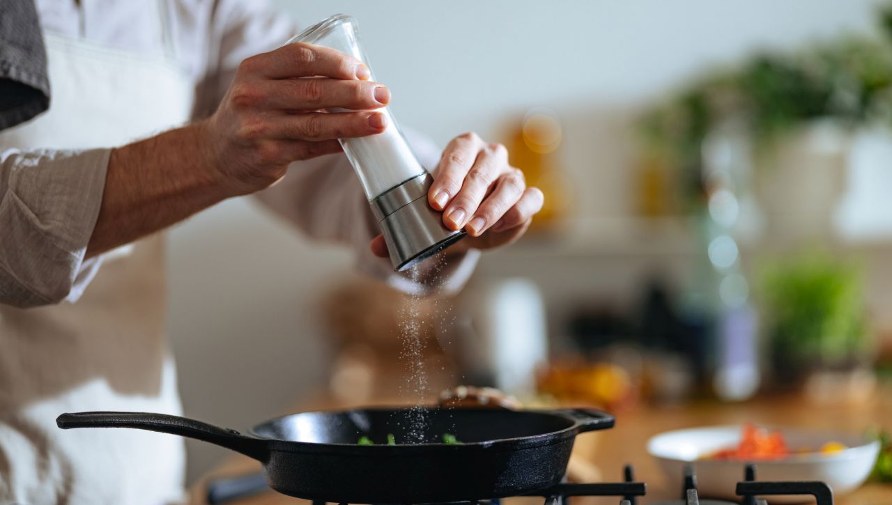 Как да се откажете от солените храни за 14 дни