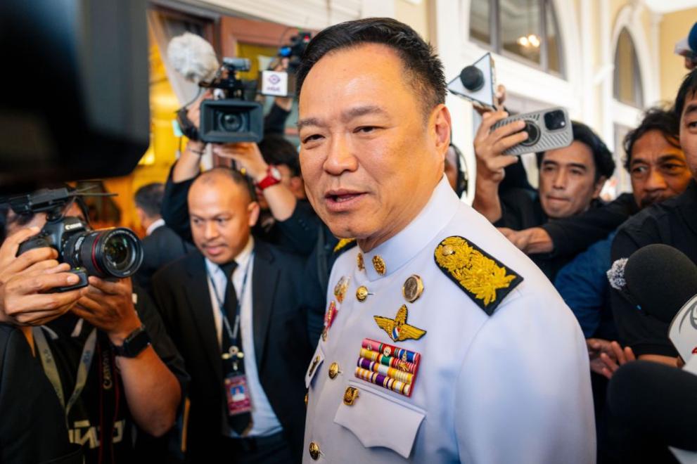 Тайландският премиер Анутин Чарнвиракул