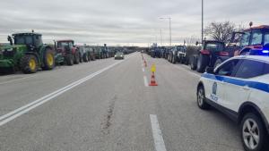 Протестите на гръцките земеделци продължават  Преустановено е пропускането през граничен