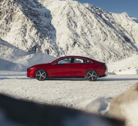 Mercedes Benz CLA Hybrid