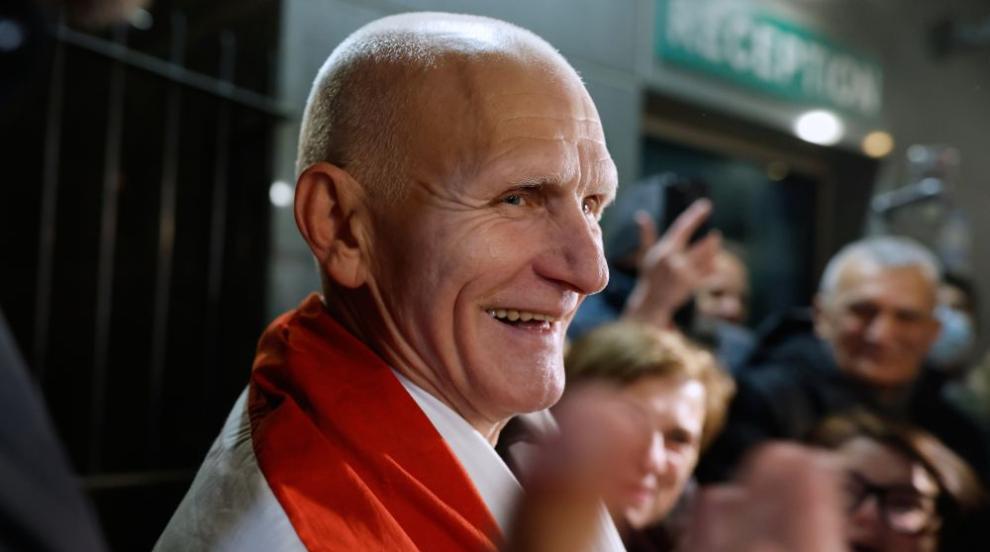 Беларус освободи Нобеловия лауреат Алес Беляцки