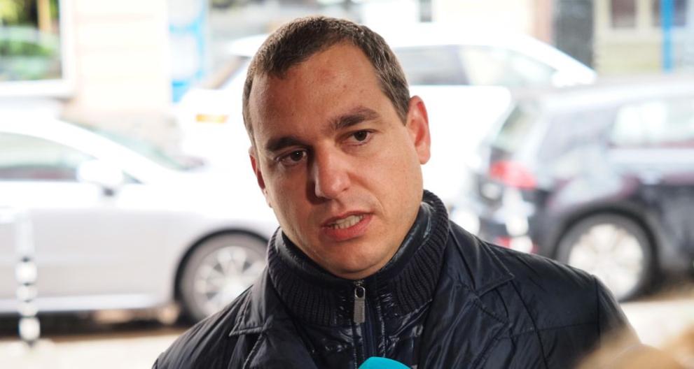 Независимо от подадената оставка от Росен Желязков, в парламента все