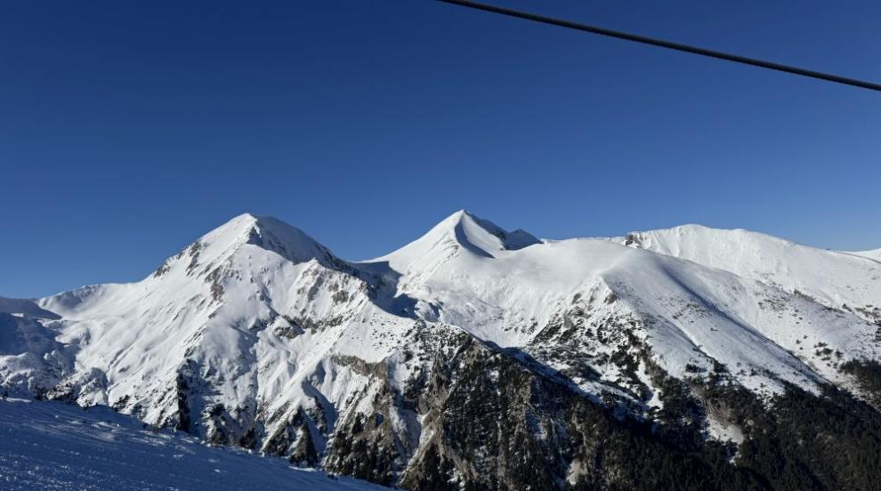 „Видях детето как изхвърча“: Момчето, ударено от моторна шейна в Банско, е със счупен таз