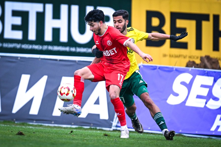 Добруджа Ботев Враца1