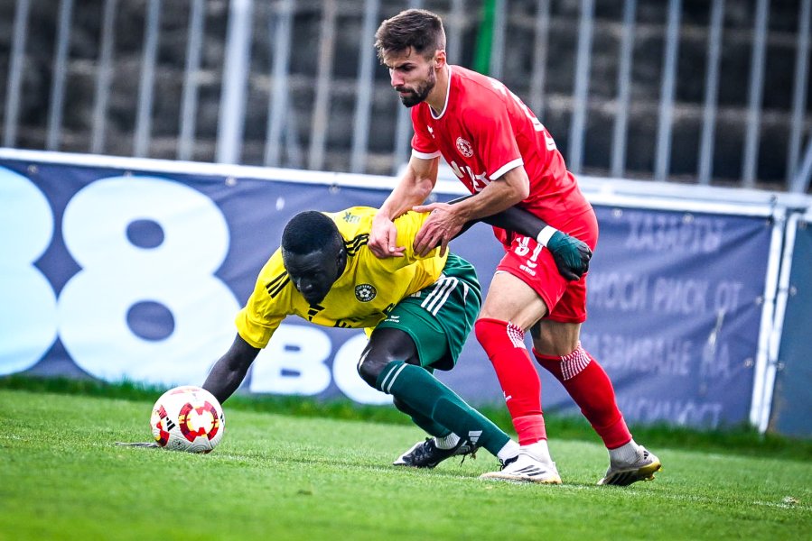 Добруджа Ботев Враца1