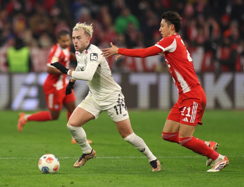 Байерн Мюнхен Майнц 051