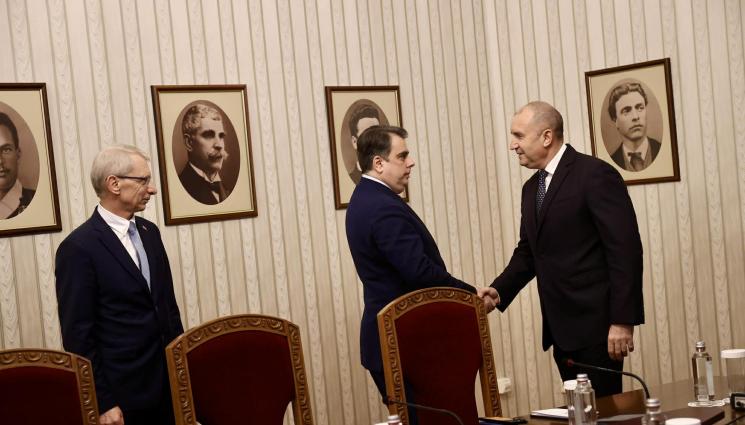 консултация - ПП-ДБ при президента: Невъзможно е ново управление! (ВИДЕО)