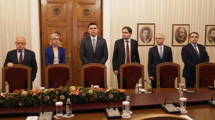 Продължаваме промяната Демократична България констултации