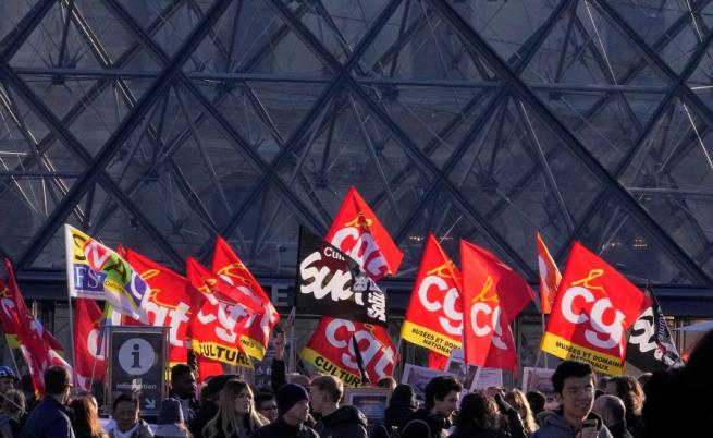 След големия обир в Лувъра: Нова драма затвори музея в Париж