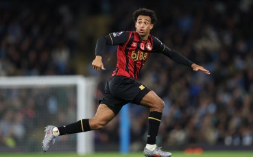 Манчестър Юнайтед се прицели в халф на Борнемут