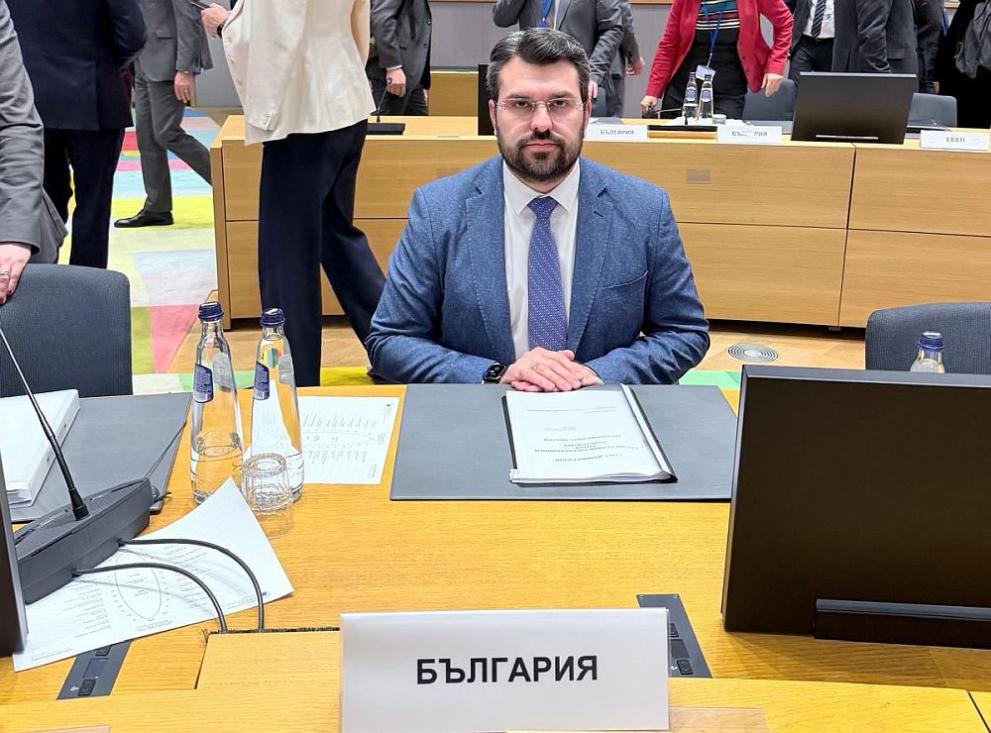 министърът на външните работи в оставка Георг Георгиев