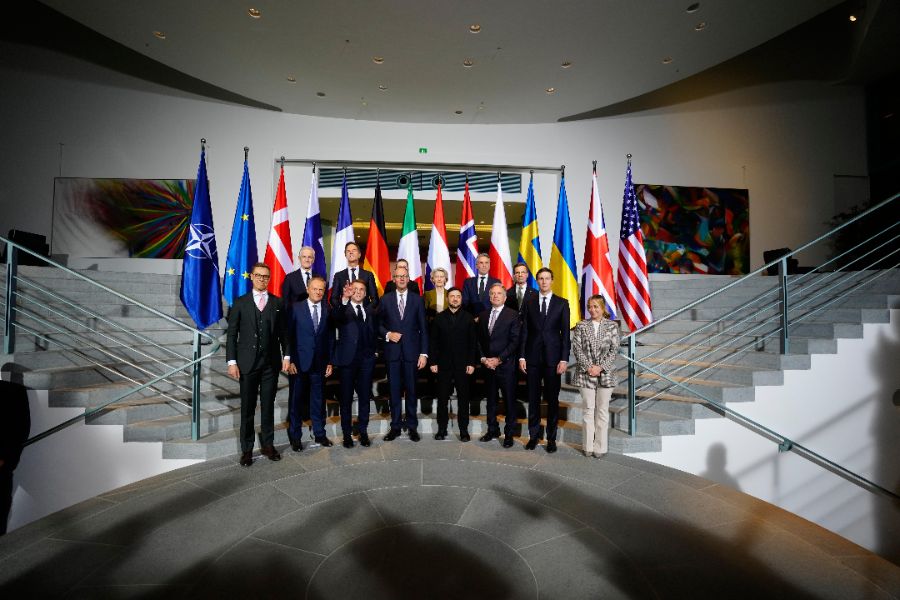 <p>В Берлин обсъждат мирното споразумение за Украйна.</p>