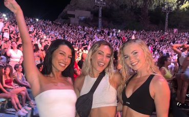 Джокович предизвика фурор със снимка с четири мацки